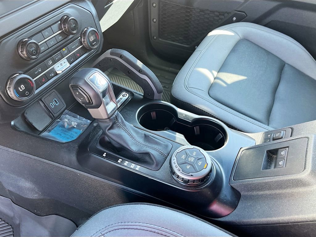 Used 2024 Ford Bronco Big Bend w/ Sasquatch Package AWD/4WD image 17