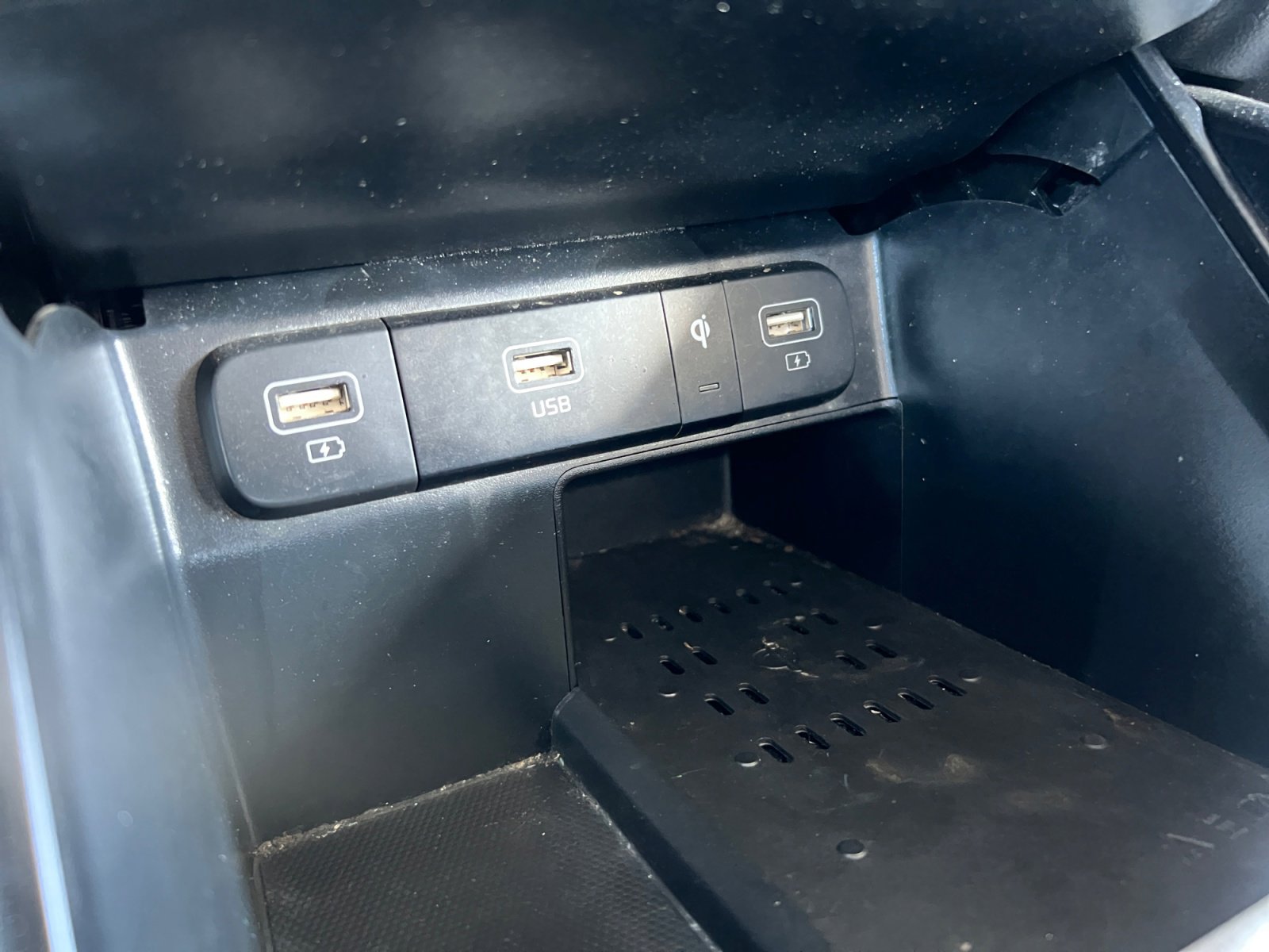 Used 2024 Kia Sorento EX image 20