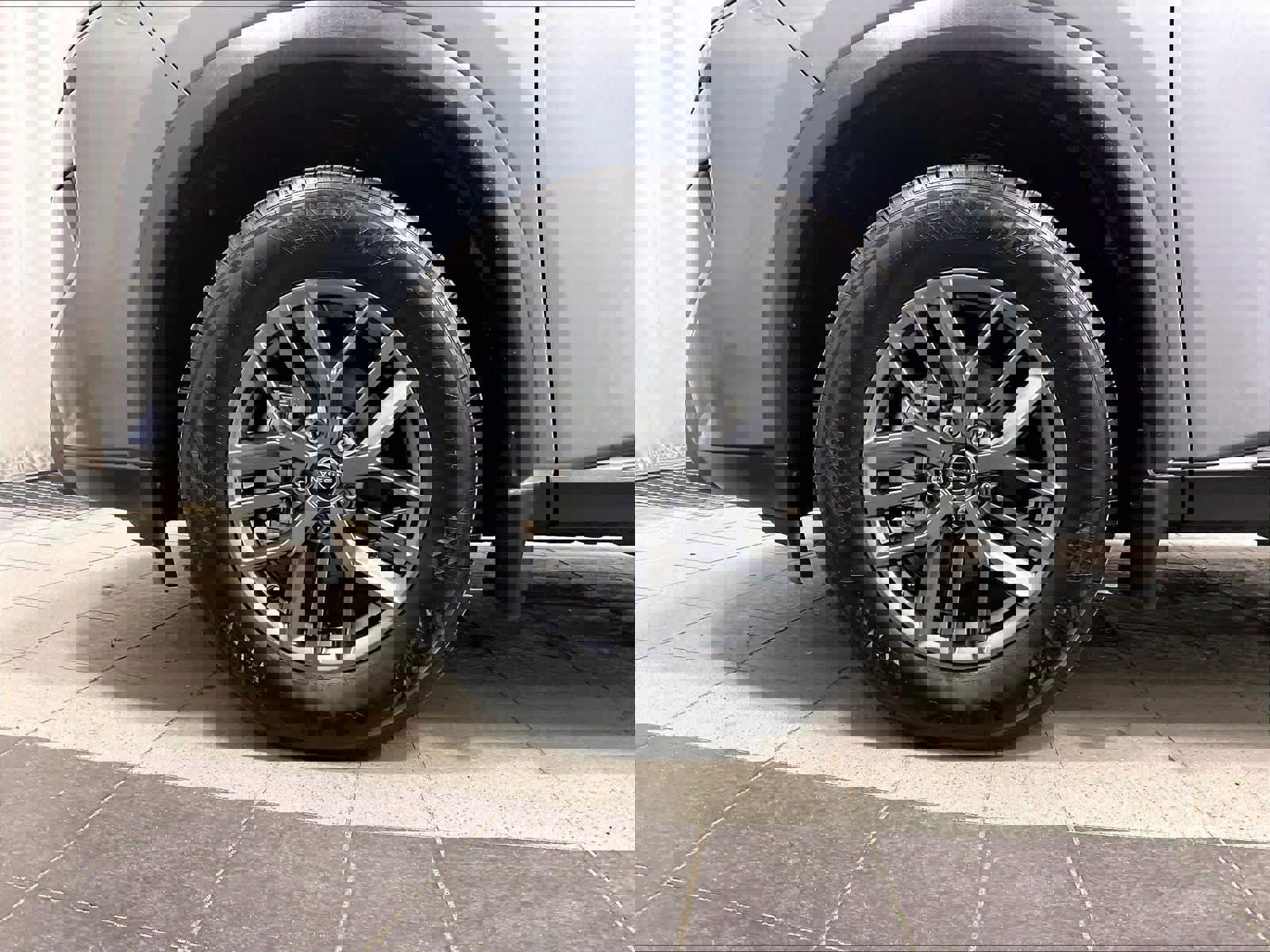 Used 2025 Nissan Rogue S image 7