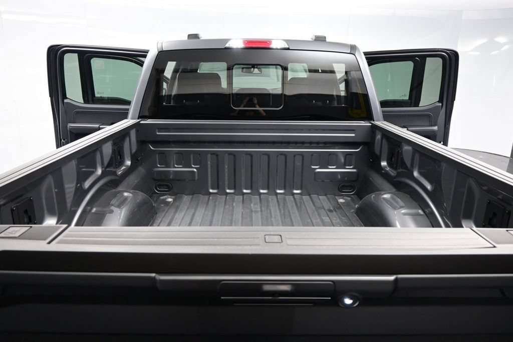 Used 2023 Ford F150 Lariat w/ Bed Utility Package RWD image 43