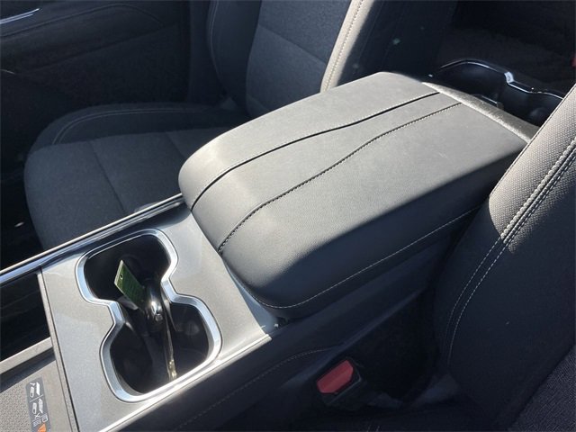 Used 2025 GMC Acadia Elevation image 20