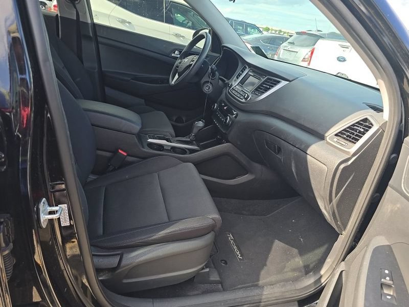 Used 2018 Hyundai Tucson SE FWD image 25