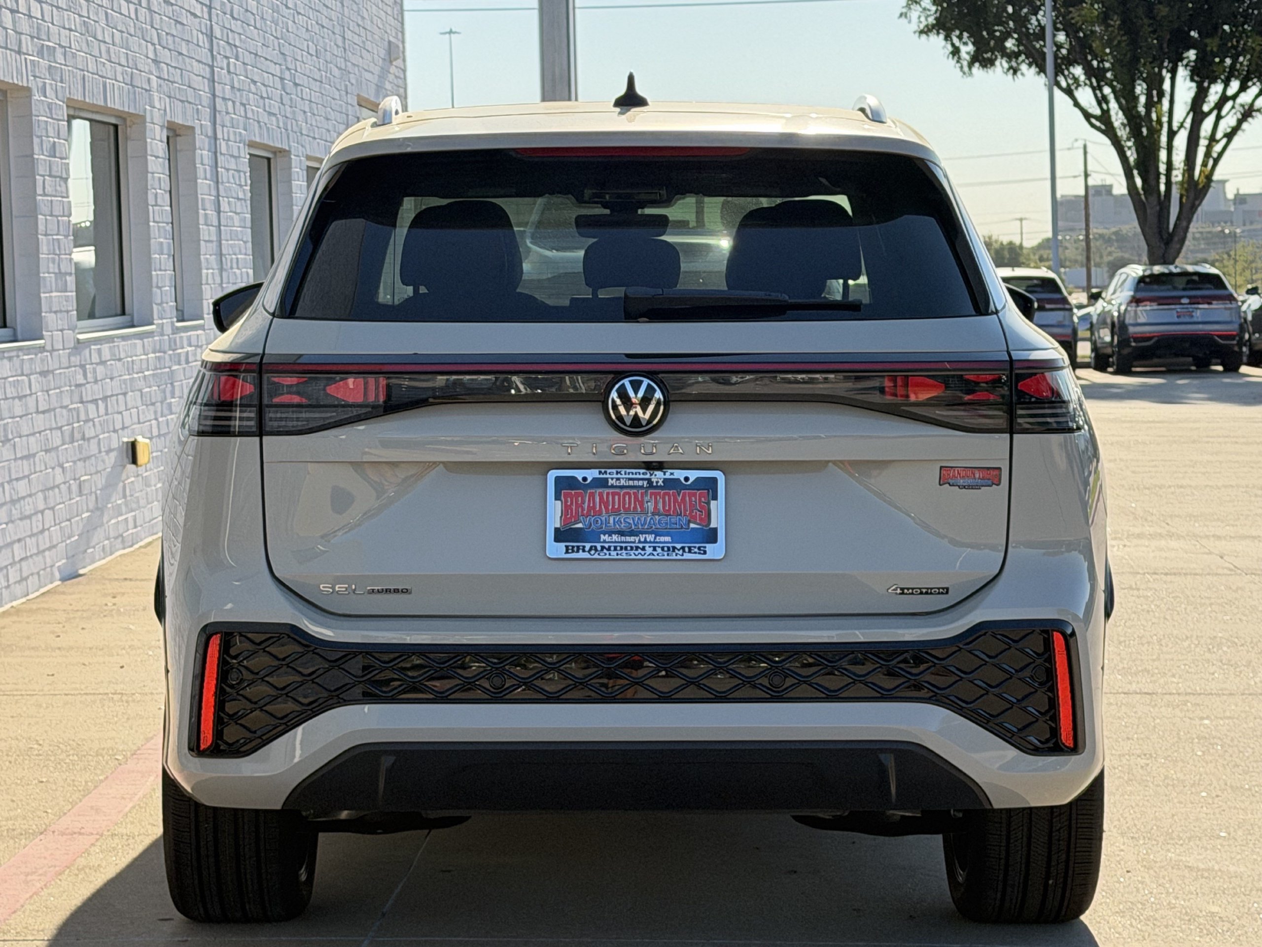 New 2026 Volkswagen Tiguan SEL R-Line AWD/4WD image 6