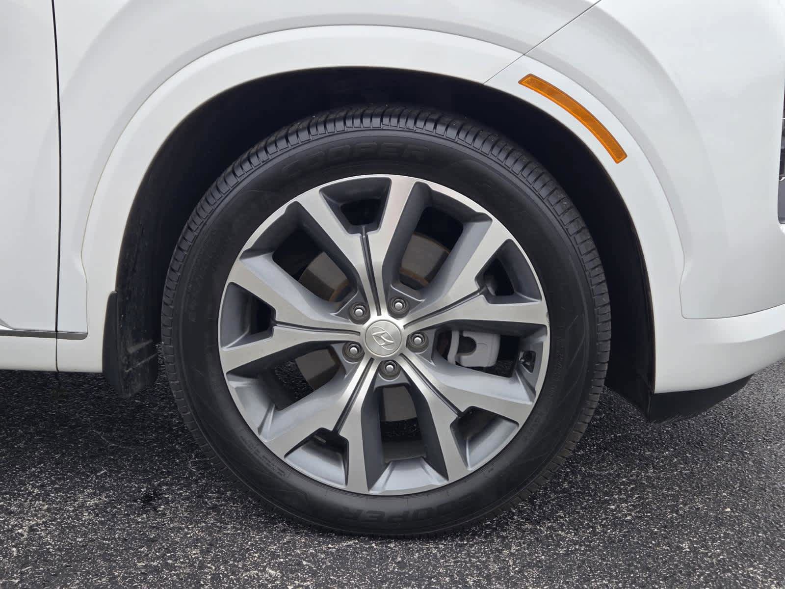 Used 2021 Hyundai Palisade Limited FWD image 3