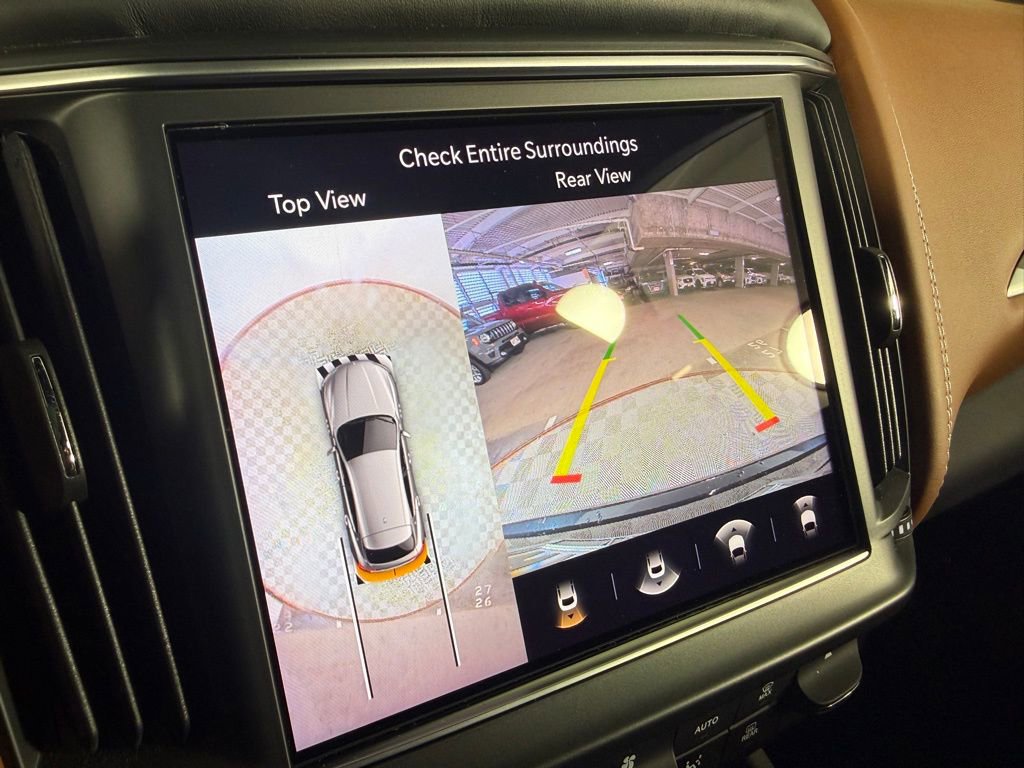 Used 2021 Maserati Levante S GranLusso image 27