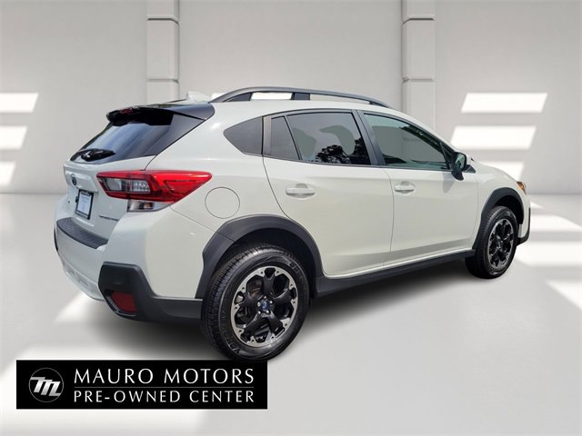 Used 2023 Subaru Crosstrek 2.0i Premium image 3
