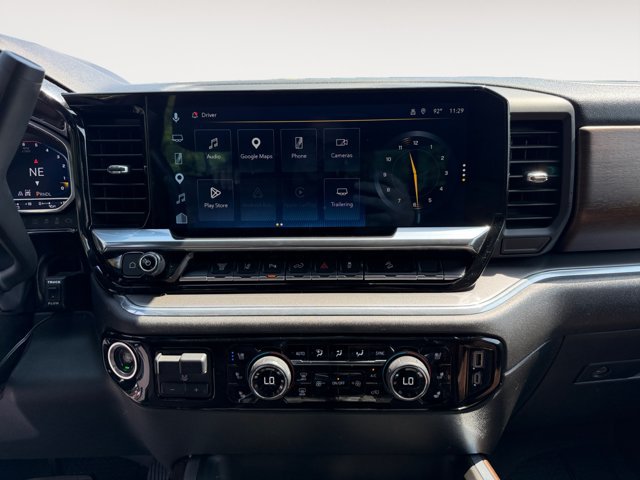 Used 2024 Chevrolet Silverado 2500 High Country w/ High Country Premium Package AWD/4WD image 11