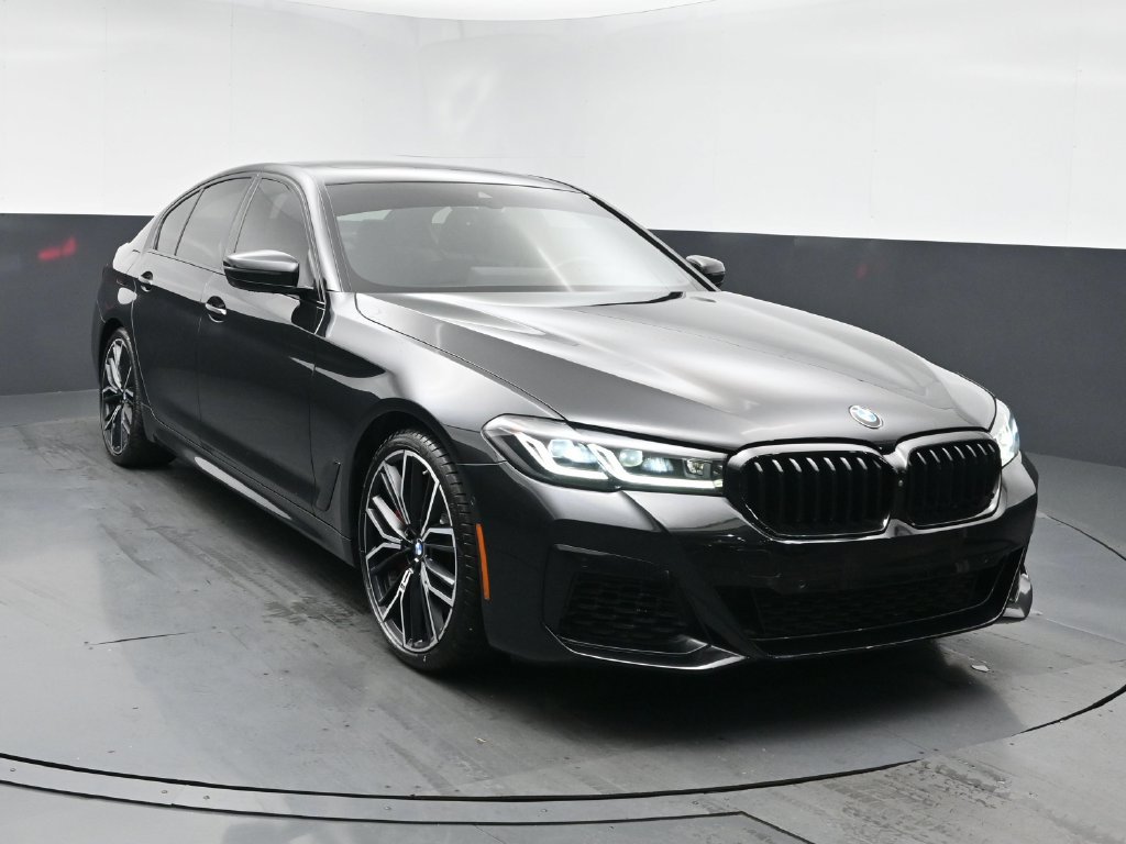 Used 2021 BMW 540i w/ M Sport Package RWD image 2