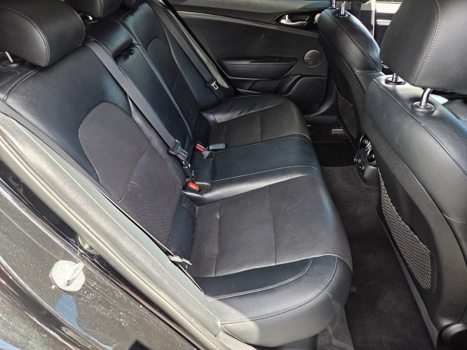 Used 2018 Kia Stinger Premium RWD image 15