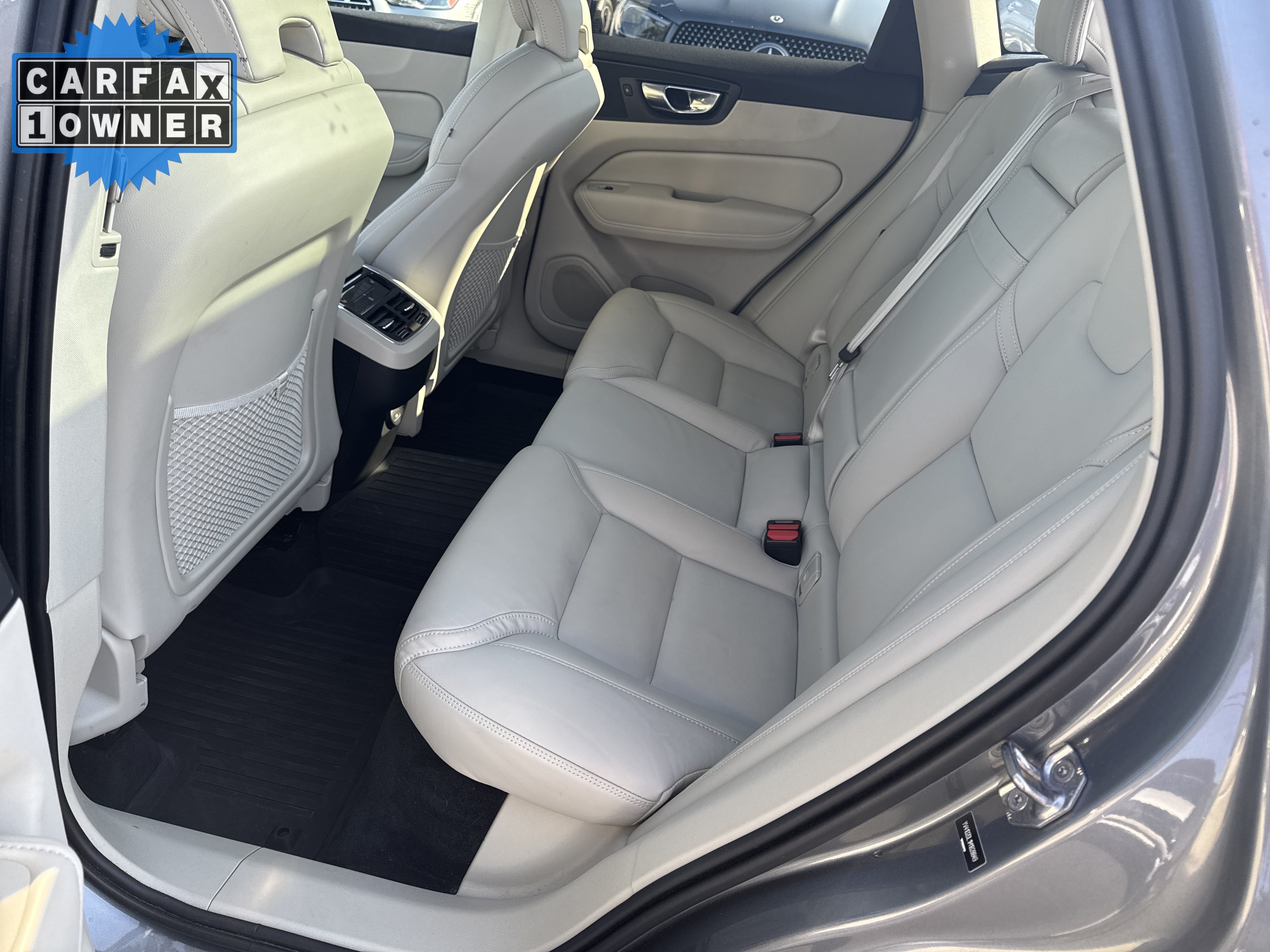 Used 2021 Volvo XC60 T5 Inscription w/ Protection Package Premier FWD image 33