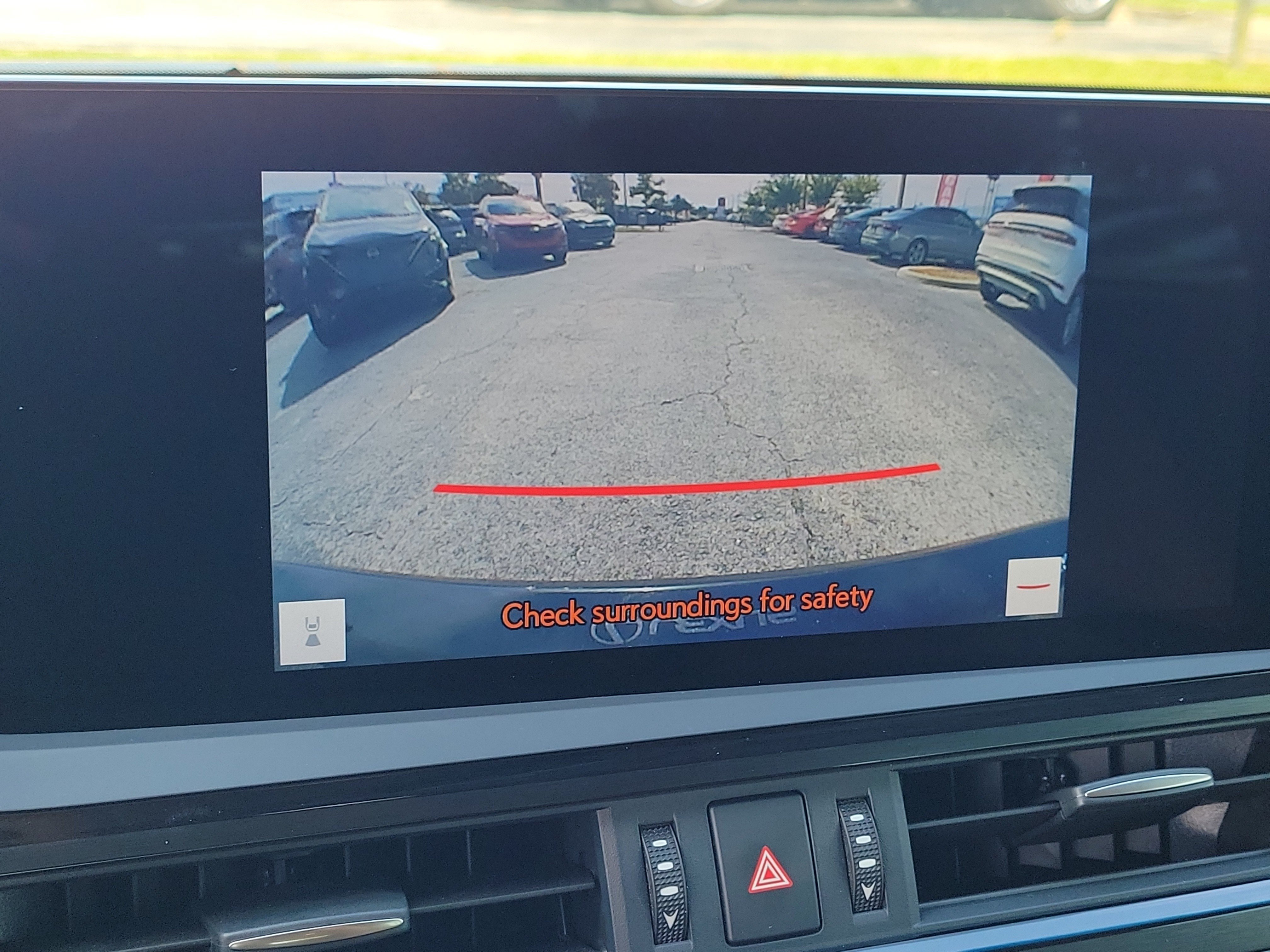 Used 2024 Lexus ES 300h w/ Premium Package FWD image 24