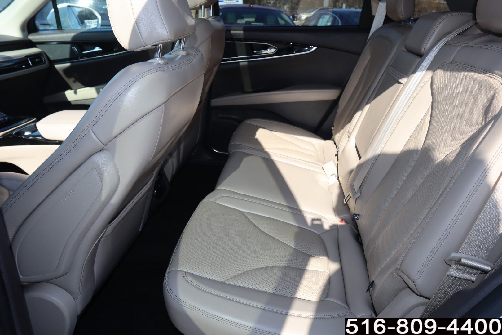 Used 2023 Lincoln Nautilus Reserve image 16
