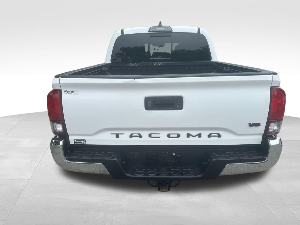Used 2019 Toyota Tacoma SR5 RWD image 23