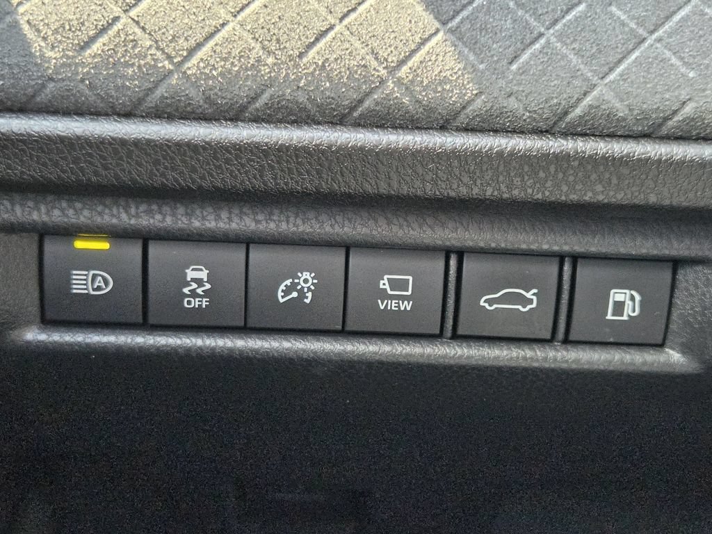 Used 2025 Toyota Camry XLE w/ Premium Plus Package FWD image 25