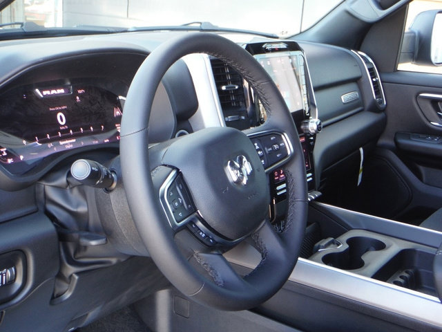 New 2026 RAM 1500 4x4 Crew Cab image 22