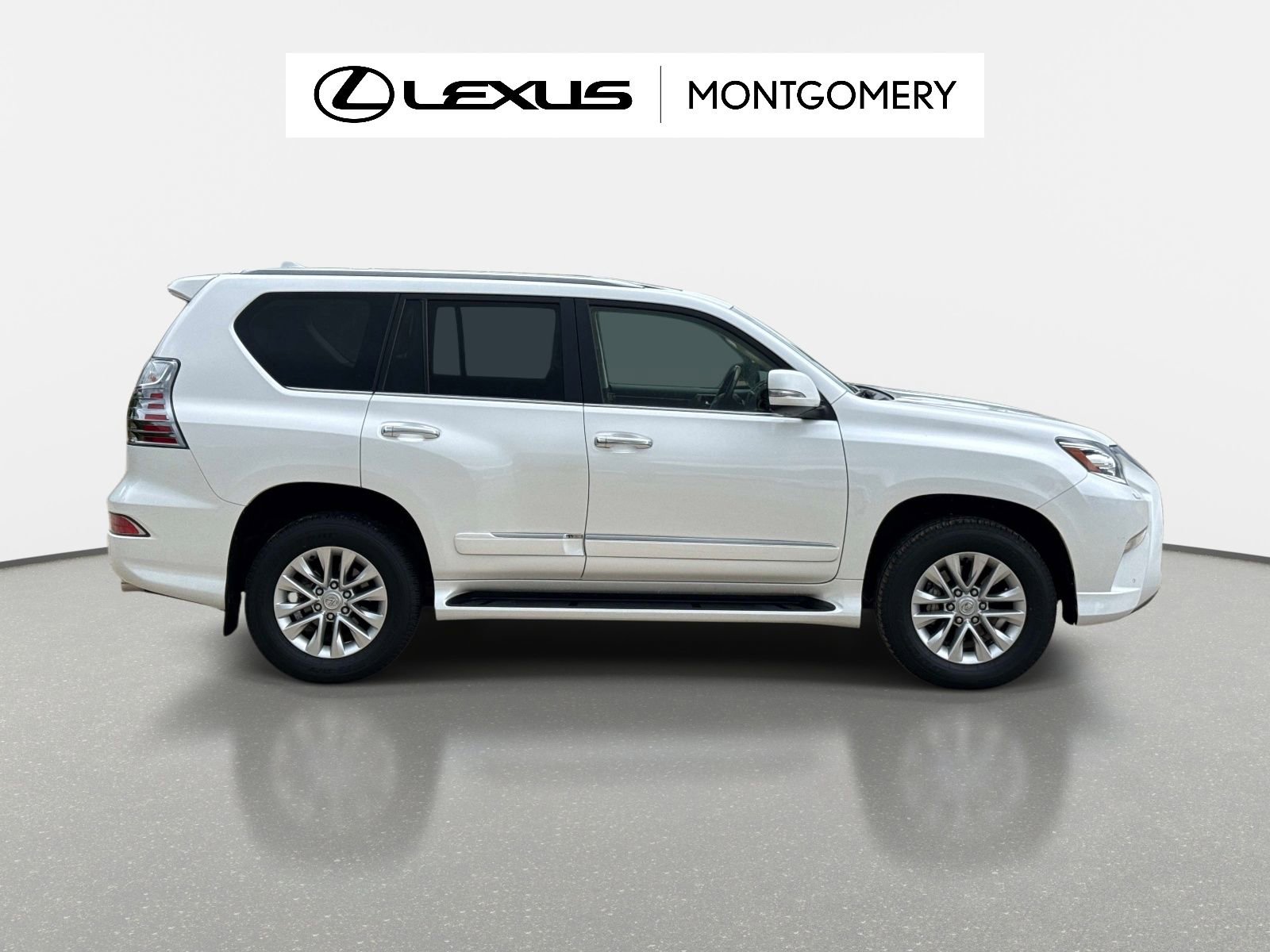 Used 2017 Lexus GX 460 Premium AWD/4WD image 2