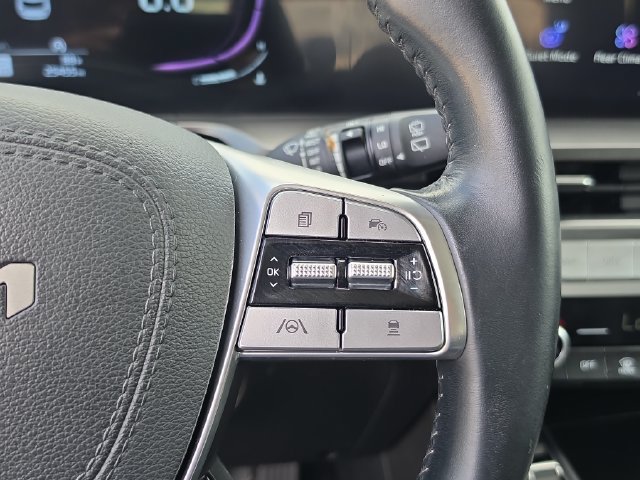 Certified 2025 Kia Telluride S FWD image 21