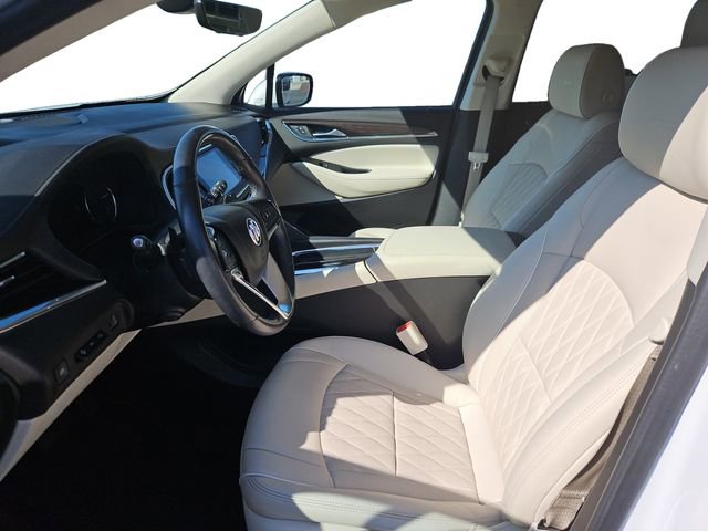 Used 2023 Buick Enclave Avenir w/ Avenir Technology Package image 9