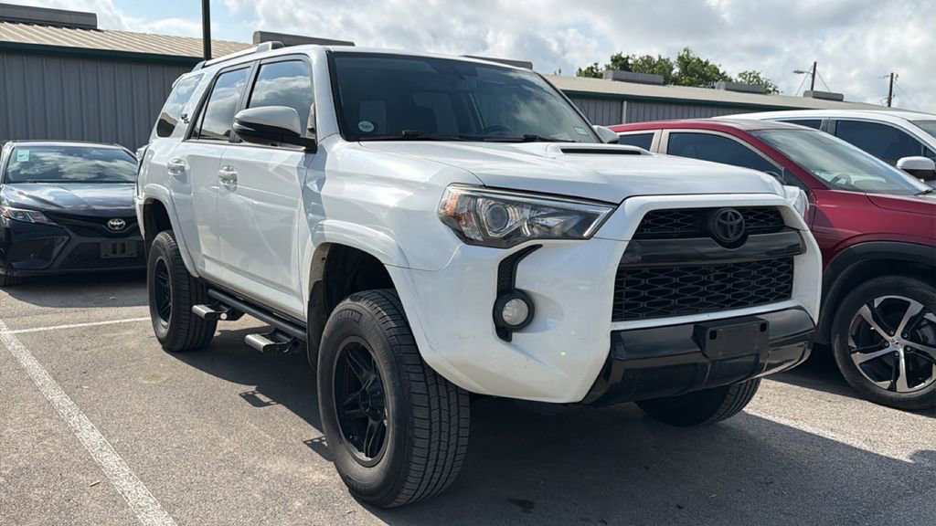 Used 2018 Toyota 4Runner TRD Off-Road Premium AWD/4WD image 3