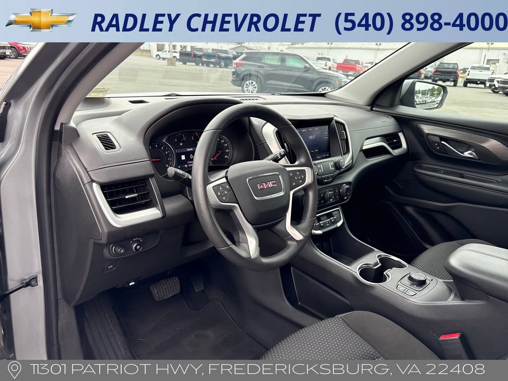 Used 2023 GMC Terrain SLE w/ Driver Convenience Package AWD/4WD image 4