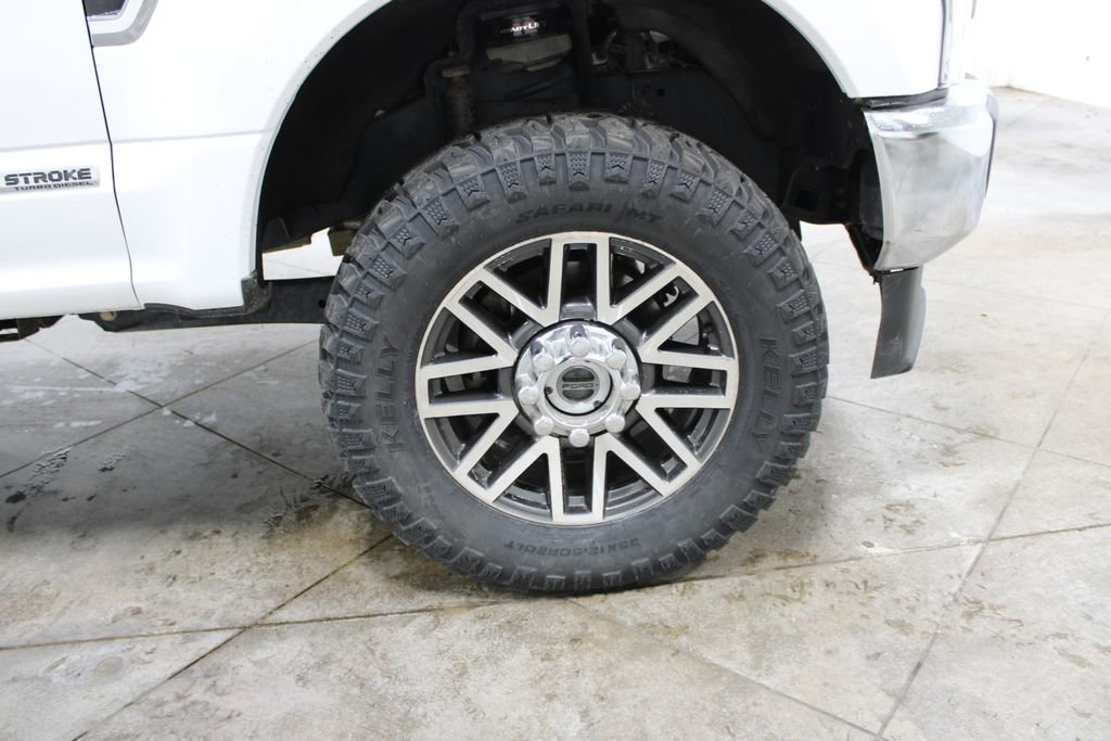 Used 2021 Ford F250 Lariat image 40