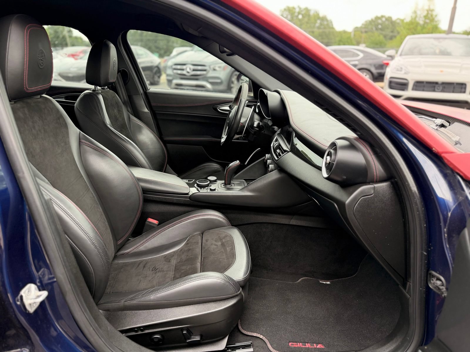 Used 2017 Alfa Romeo Giulia Quadrifoglio RWD image 41