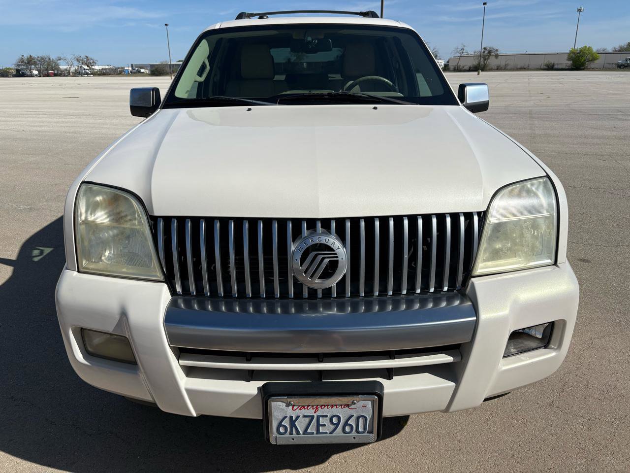 Used 2009 Mercury Mountaineer Premier image 2