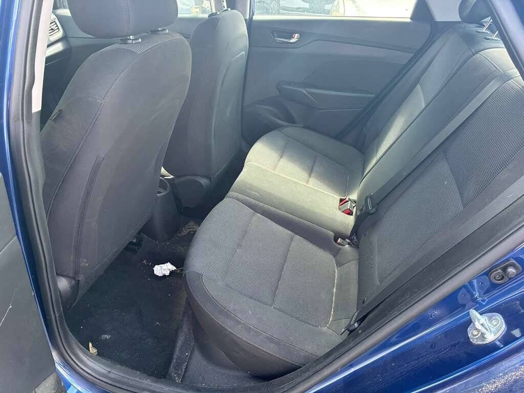 Used 2021 Hyundai Accent SE FWD image 12