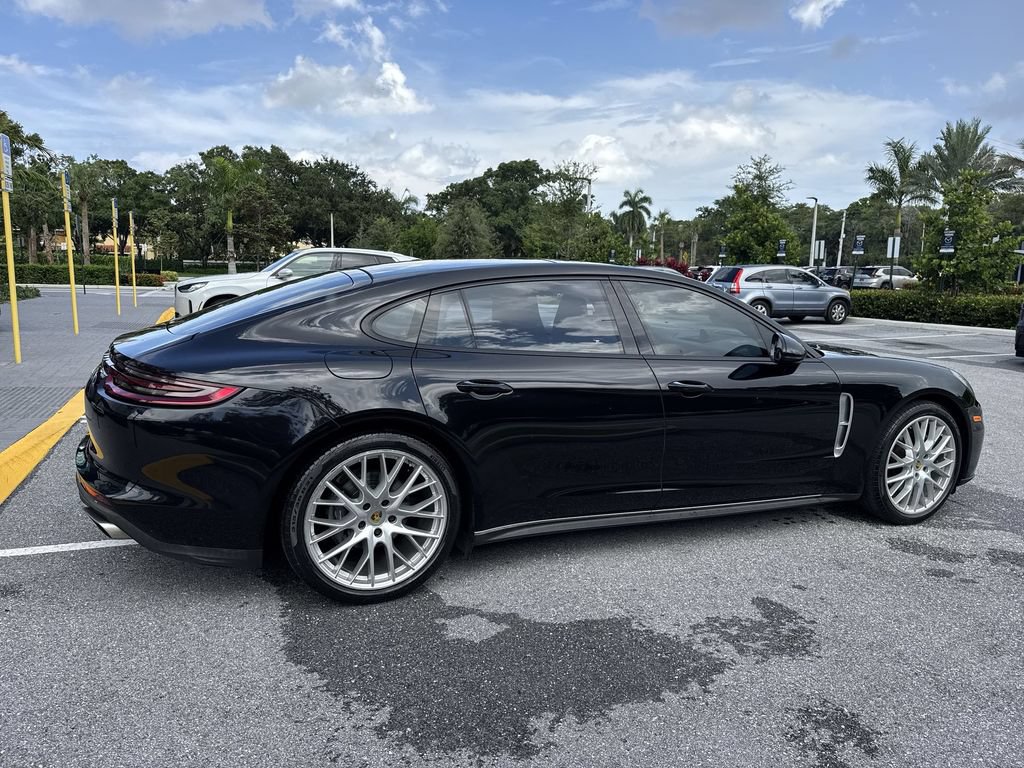 Used 2018 Porsche Panamera 4 Executive AWD/4WD image 4