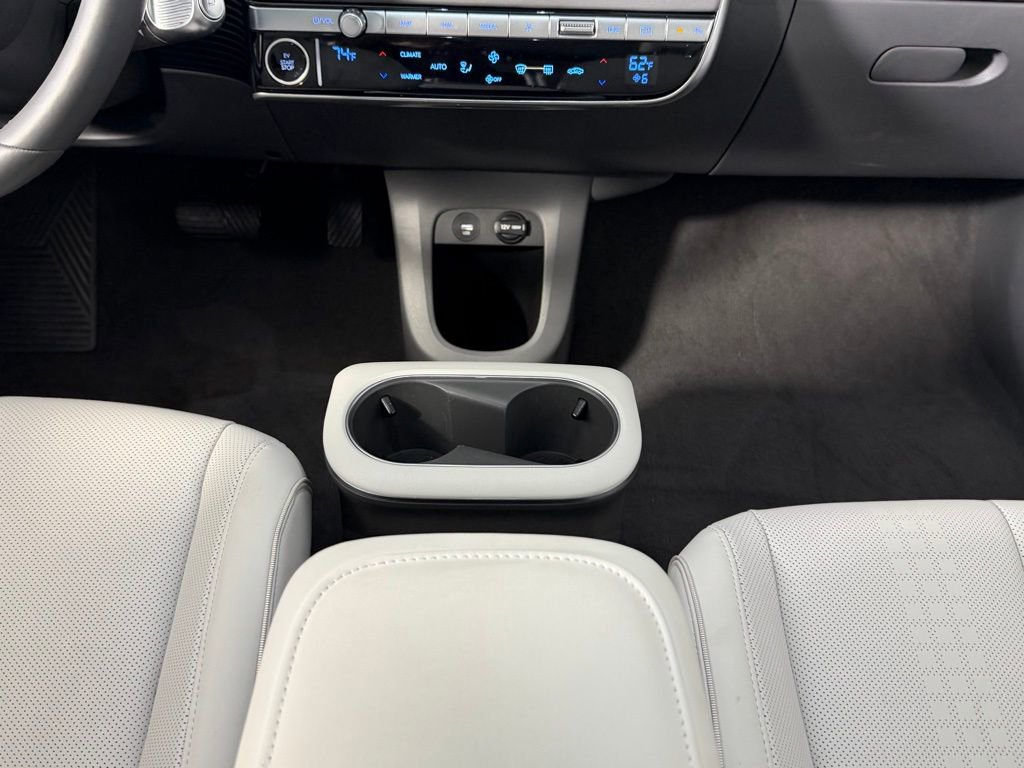 Used 2023 Hyundai Ioniq 5 Limited image 17