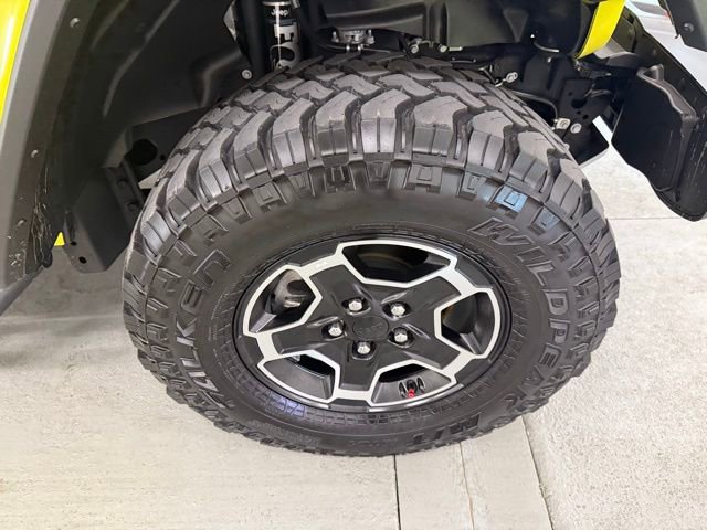 Used 2023 Jeep Gladiator Mojave w/ LED Lighting Group AWD/4WD image 5