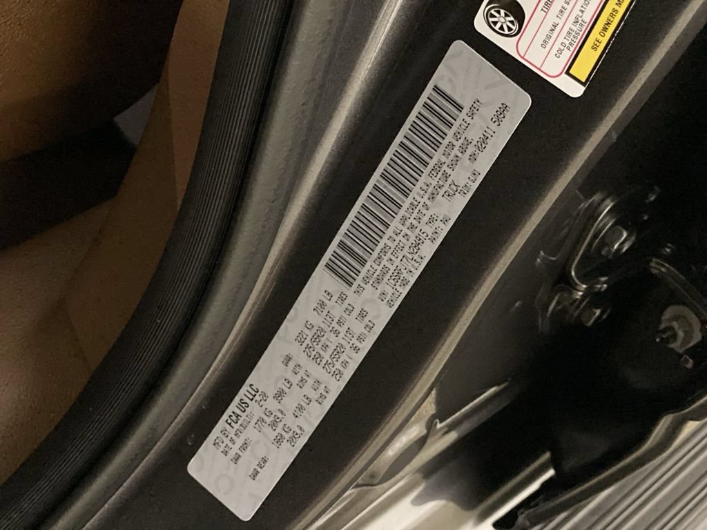 Used 2020 RAM 1500 Laramie AWD/4WD image 40
