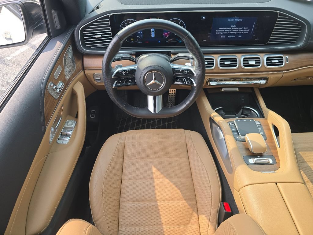 Used 2024 Mercedes-Benz GLS 580 4MATIC image 25