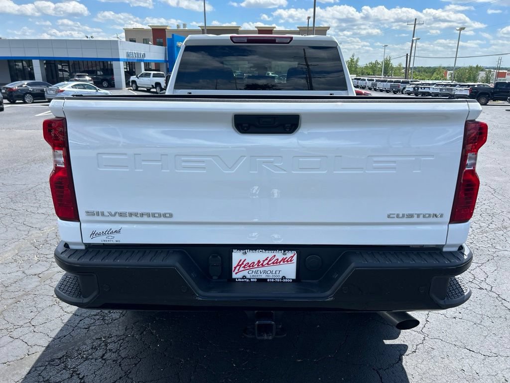 Used 2025 Chevrolet Silverado 2500 Custom w/ Custom Value Package AWD/4WD image 6