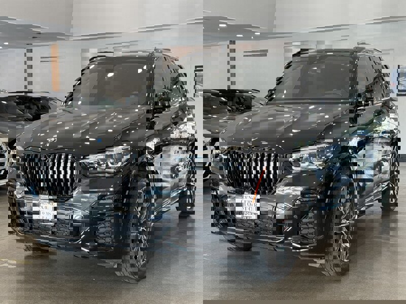 Used 2023 BMW X5 xDrive40i w/ M Sport Package image 1