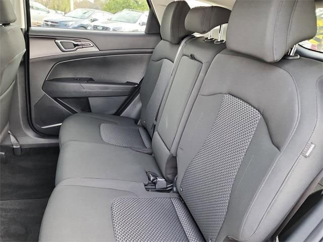 New 2026 Kia Sportage LX w/ LX Convenience Package image 16