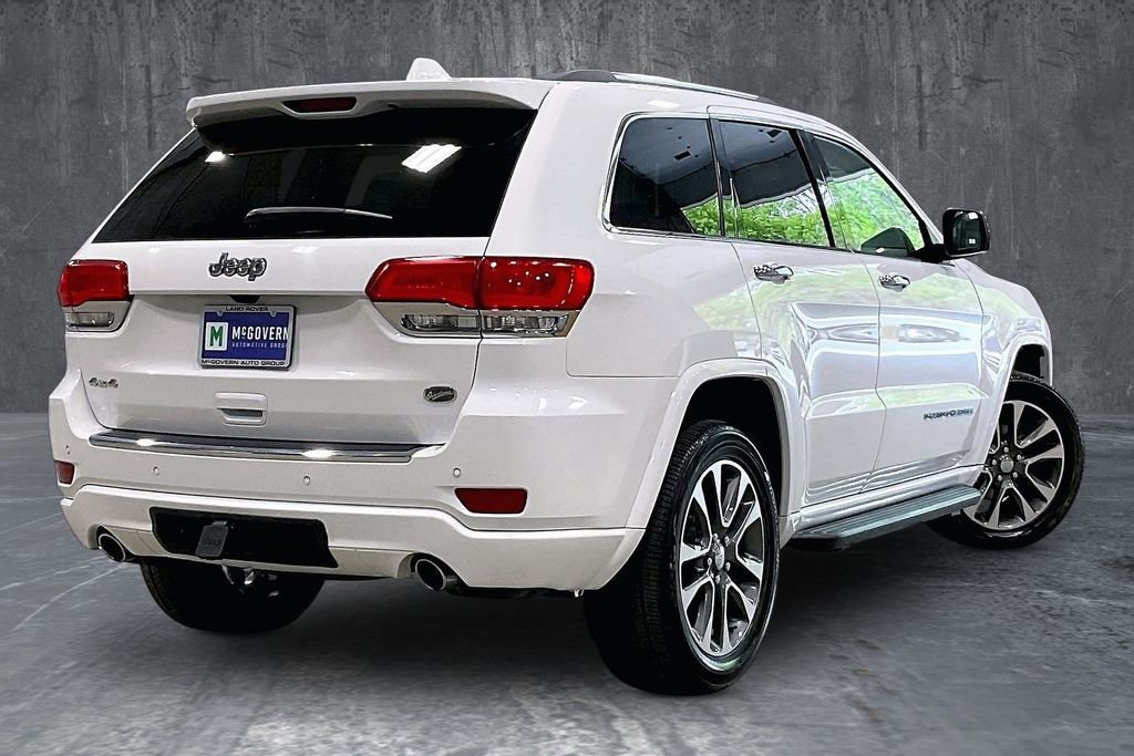 Used 2018 Jeep Grand Cherokee Overland AWD/4WD image 6