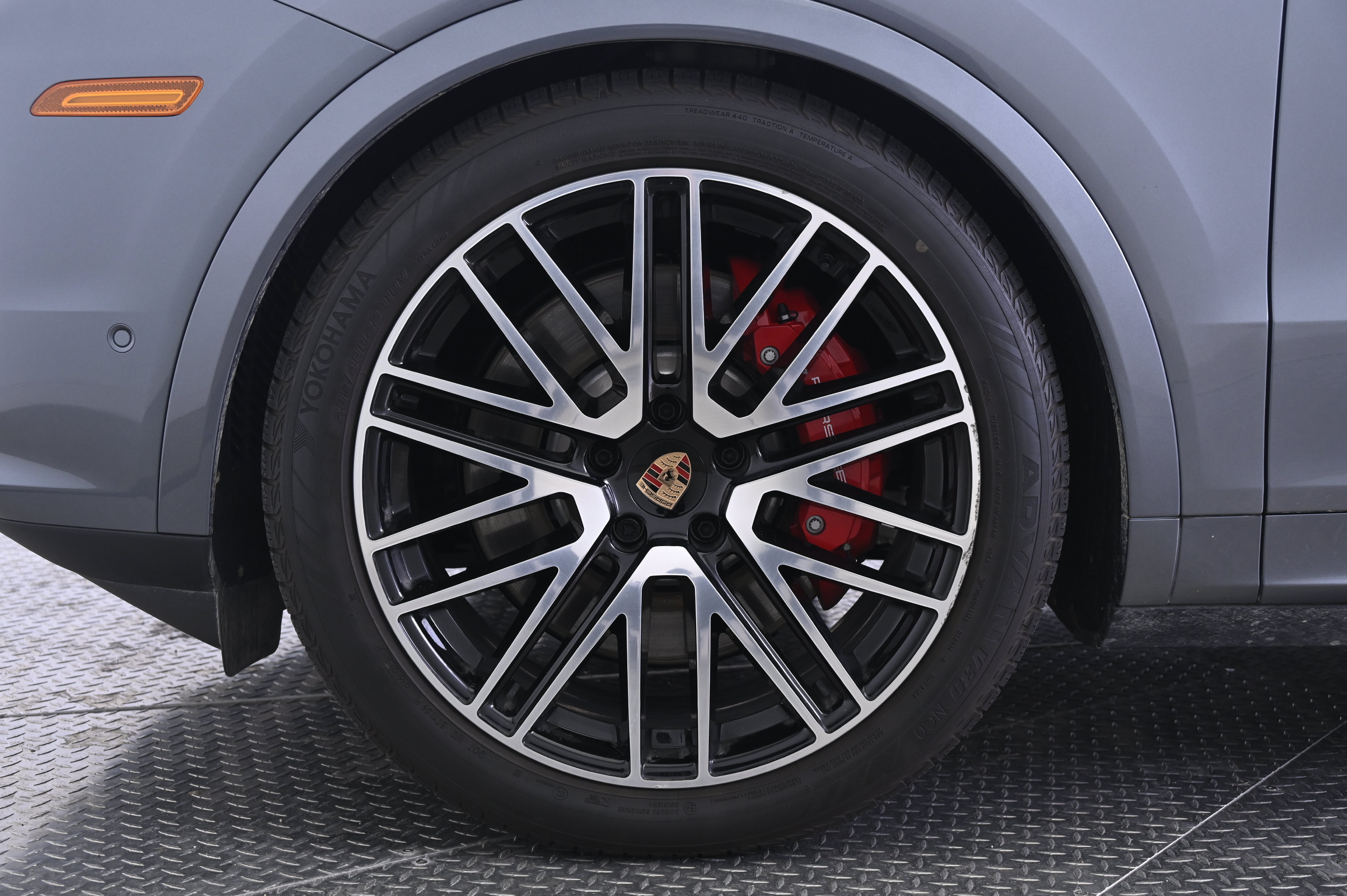 Certified 2026 Porsche Cayenne S AWD/4WD image 11