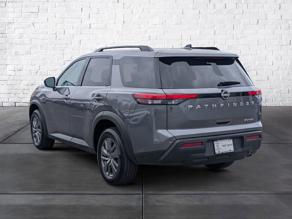 Used 2024 Nissan Pathfinder SV image 5