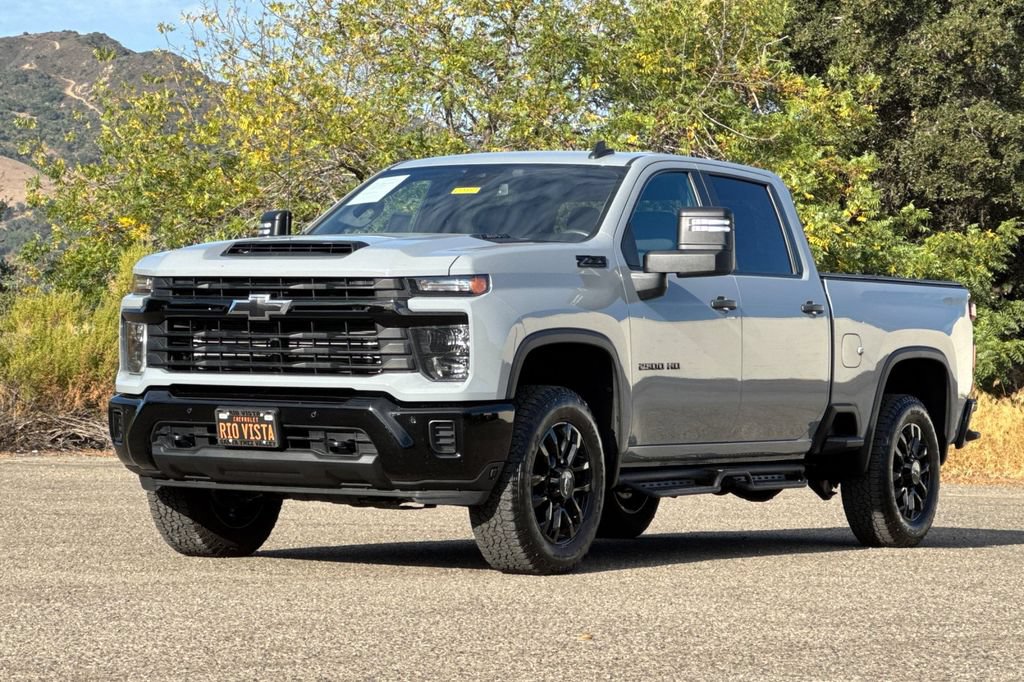 Used 2025 Chevrolet Silverado 2500 Custom w/ Custom Value Package AWD/4WD image 8