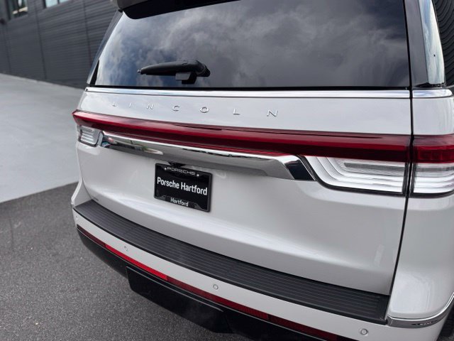Used 2024 Lincoln Navigator Reserve AWD/4WD image 42