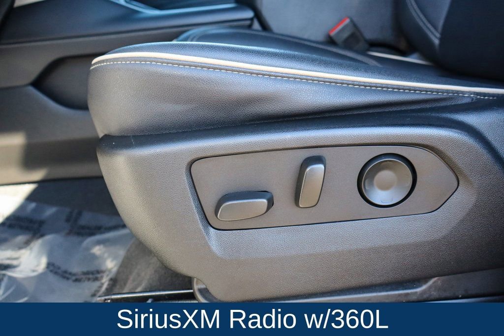 Used 2023 Chevrolet Suburban Premier image 11