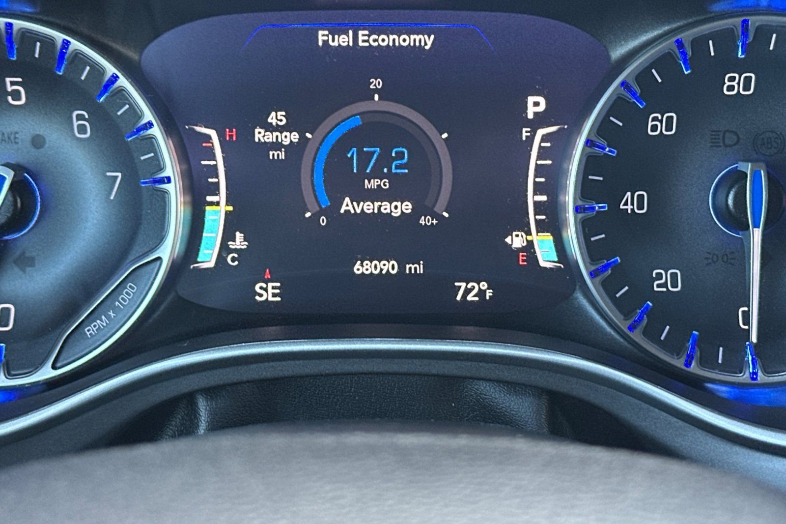 Used 2023 Chrysler Pacifica Touring-L image 26