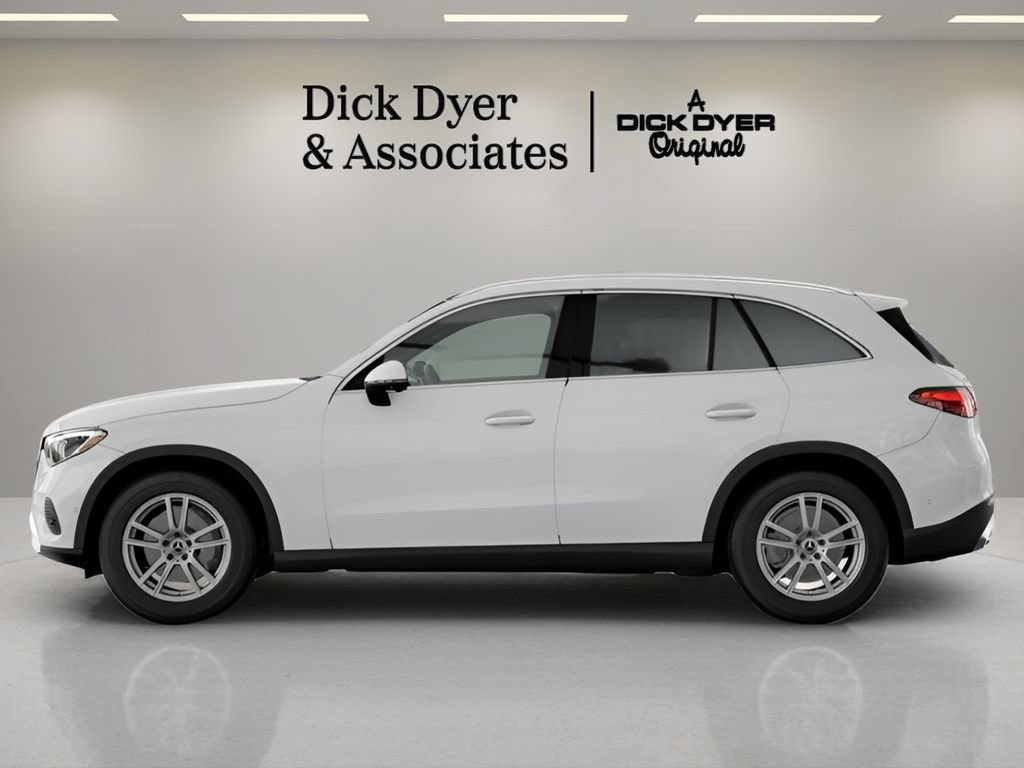 Used 2026 Mercedes-Benz GLC 300 image 24