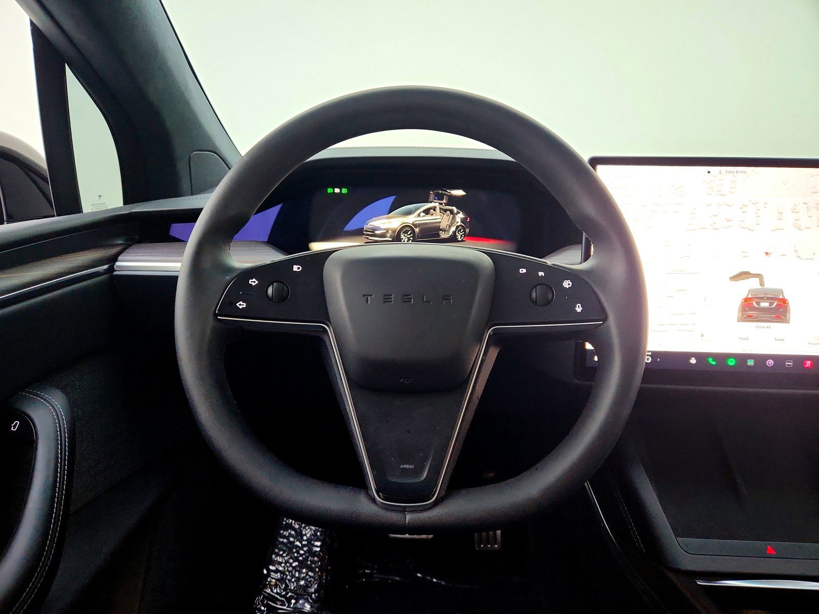 Used 2024 Tesla Model X Long Range image 16