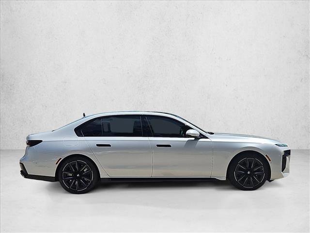 Used 2024 BMW 760i xDrive AWD/4WD image 4