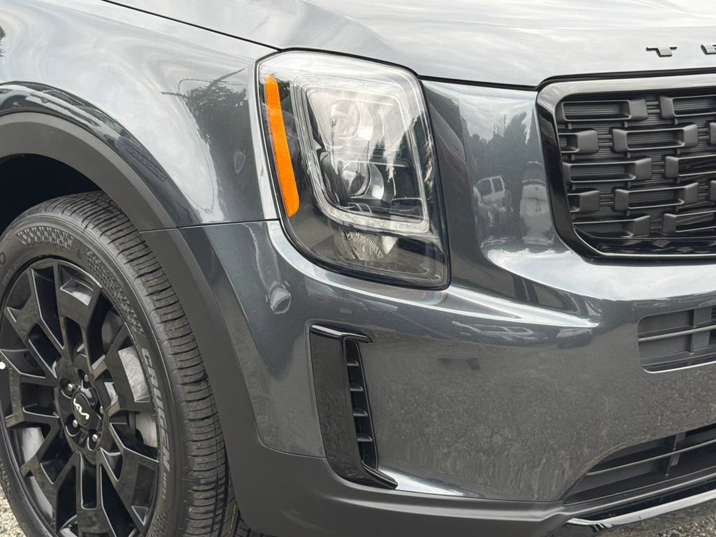Certified 2022 Kia Telluride EX w/ EX Premium Package AWD/4WD image 12