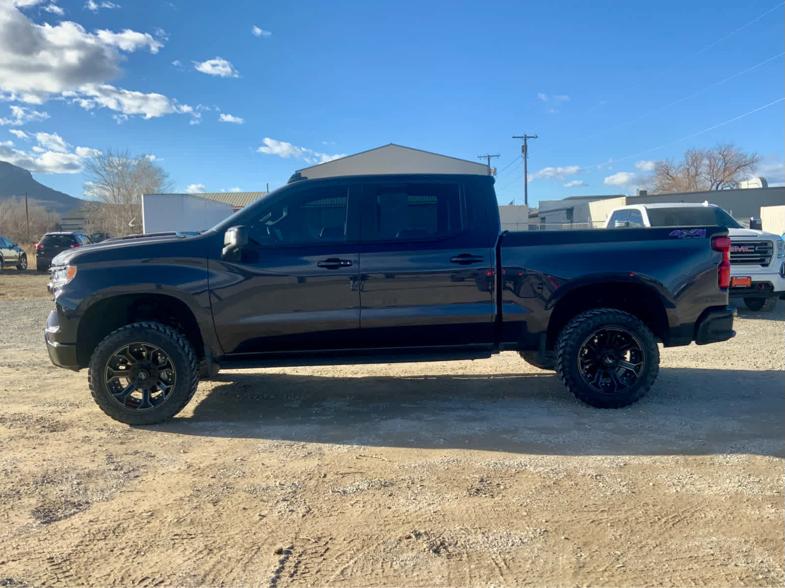 Used 2022 Chevrolet Silverado 1500 LT Trail Boss w/ LT Trail Boss Premium Package image 2
