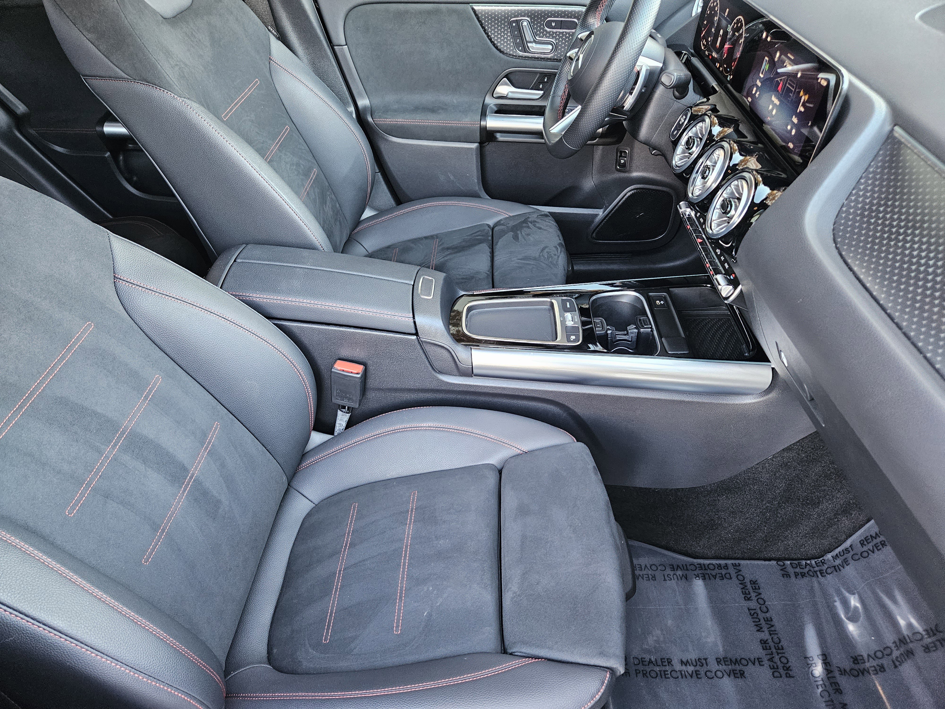 Certified 2025 Mercedes-Benz GLA 250 image 13