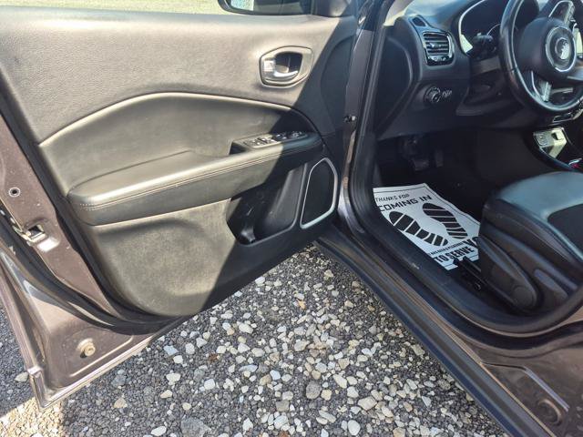 Used 2018 Jeep Compass Latitude FWD image 7